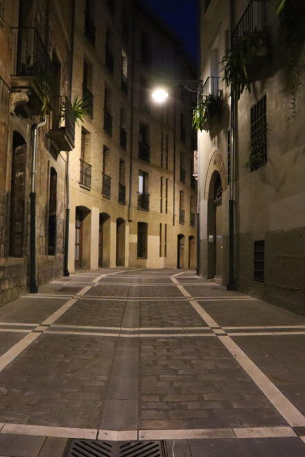 Night-Time Tour Legends and Mysteries of Pamplona - Tour Details