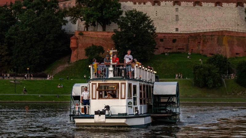 Night Vistula River Cruise in Krakow - At a glance: what this cruise offers