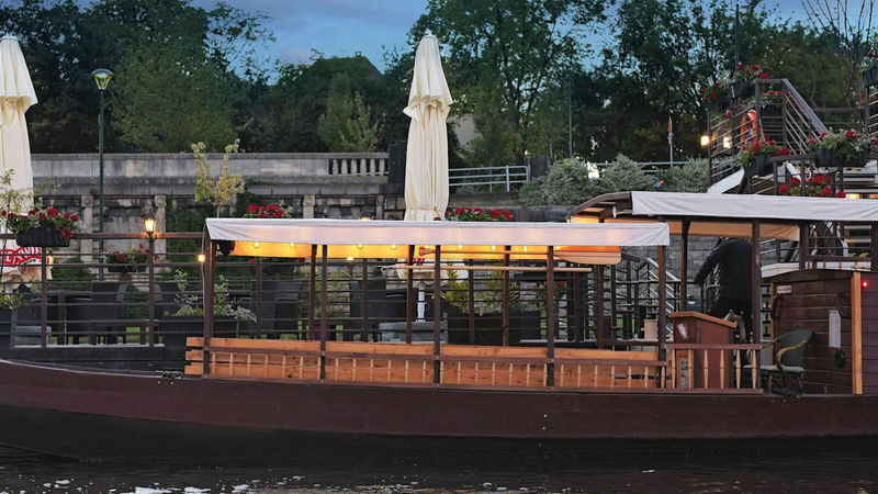 Night Vistula River Cruise in Krakow - Is about $23 to $25 good value?