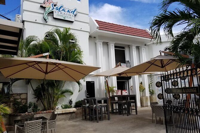 Nightlife in Montego Bay Lounge 2727 Club Elevate Pier 1 - The Sum Up