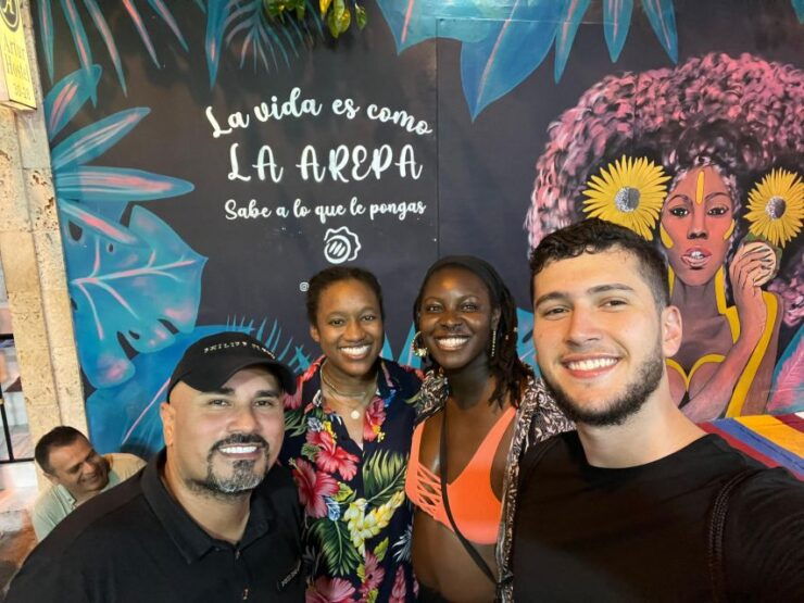 Nightlife Pub Crawl in Cartagena - Experience Description