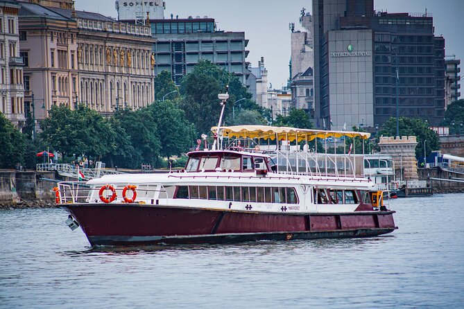 Nighttime Downtown Budapest Sightseeing Cruise - Meeting Point