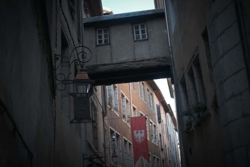 Nighttime guided tour of Chambéry City of the Dukes of Savoy - Exploring Chambéry by Night: An Atmosphere You Can’t Miss