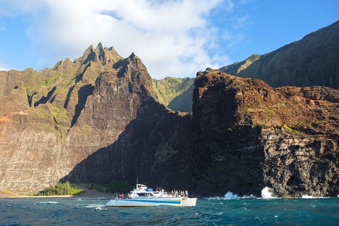 Niihau and Na Pali Coast Snorkel Boat Tour - Common Questions