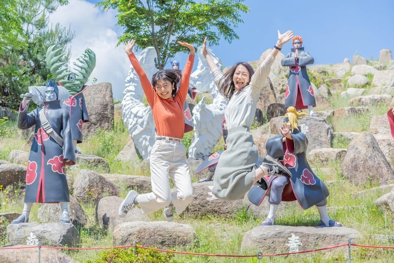 Nijigen no Mori Day Trip from Osaka with Light Ticket & Lunch Coupon - What the Light Ticket covers
