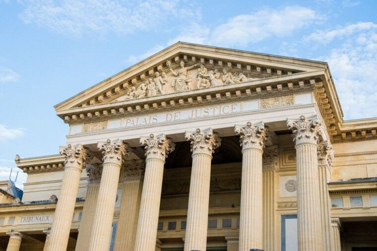 Nimes: Private Walking Tour of the Historical Center - The Significance of Maison Carrée