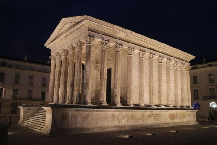 Nimes: Private Walking Tour of the Historical Center - Customizing Your Tour Experience