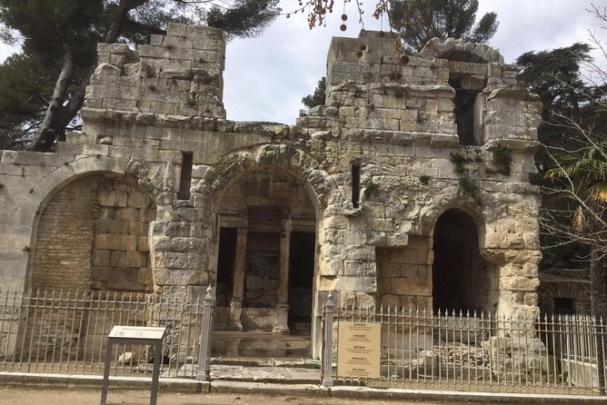 Nimes, Uzes & Pont Du Gard Small Group Half-Day Tour From Avignon - Unexpected Discoveries
