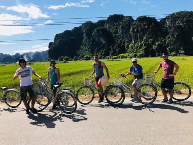 Ninh Binh 1 Day: Hoa Lu and Boating Trang an Ecotourism - Hoa Lu