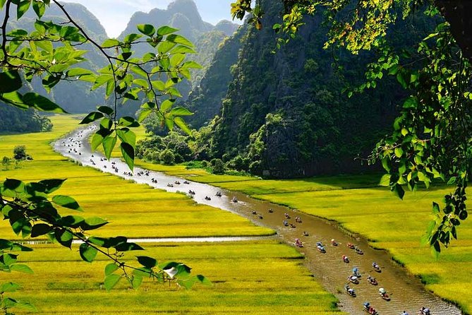 Ninh Binh 1-Day Tour With Hoa Lu Temples - Tam Coc - Mua Cave - Tour Overview