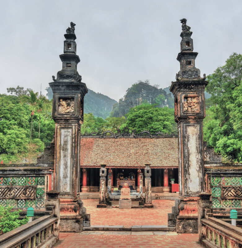 Ninh Binh 2D1N Tour From Hanoi: Hoa Lu, Tam Coc, Trang An, Bai Dinh & Mua Cave - Trang An: a UNESCO-listed route worth comparing