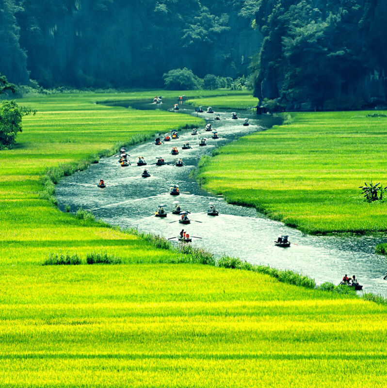 Ninh Binh 2D1N Tour From Hanoi: Hoa Lu, Tam Coc, Trang An, Bai Dinh & Mua Cave - The overnight stay and the value of a two-day tour