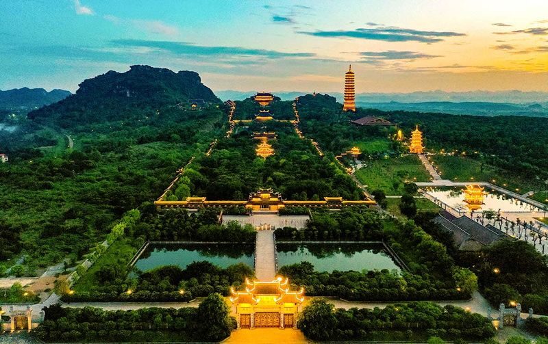Ninh Binh Bai Dinh Pagoda Night Cultural Tour - What makes this night visit different
