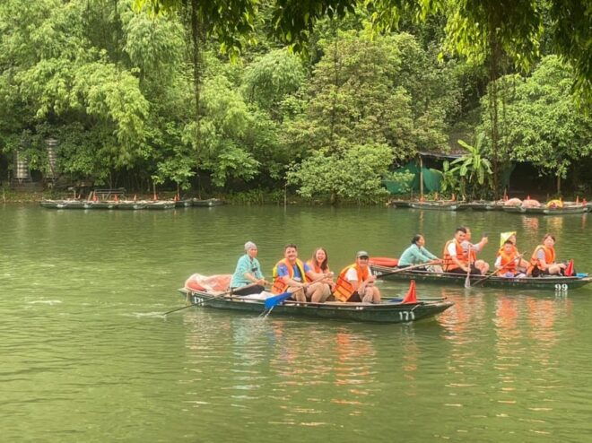 Ninh Binh: Bai Dinh Pagoda, Trang An, and Mua Cave Tour - Bai Dinh Pagoda Exploration