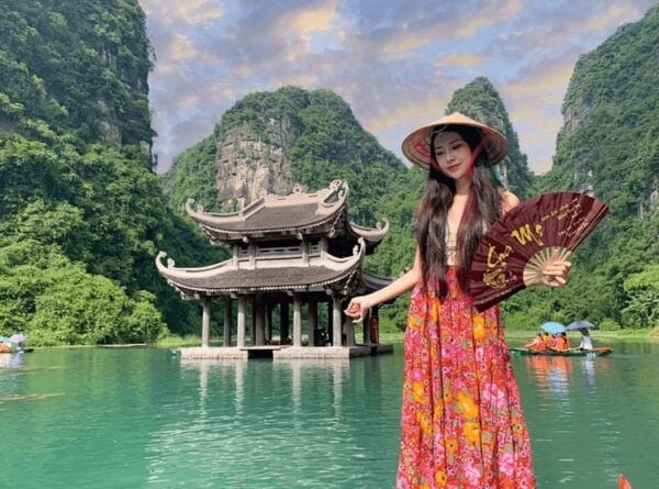 Ninh Binh: Bai Dinh Temple - Trang An Boat Tour - Mua Cave - Pricing and Reservation Details