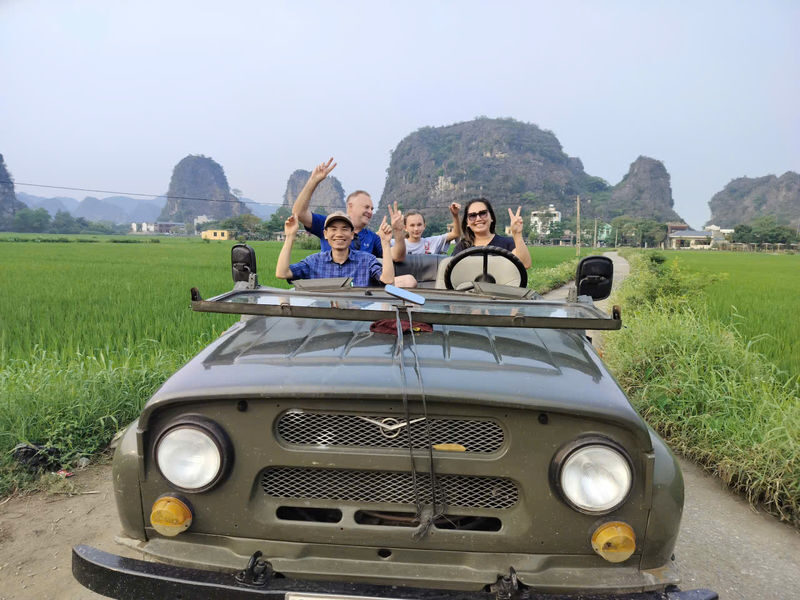 Ninh Binh: Bich Dong Pagoda, Trang An & Mua Cave Half-Day Jeep Tour - What the jeep format is worth