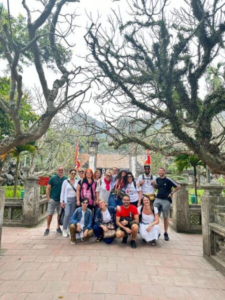 Ninh Binh Daily Tour: Hoa Lu -Mua Cave -Tam Coc Boat-Biking - Tam Coc Boat Experience