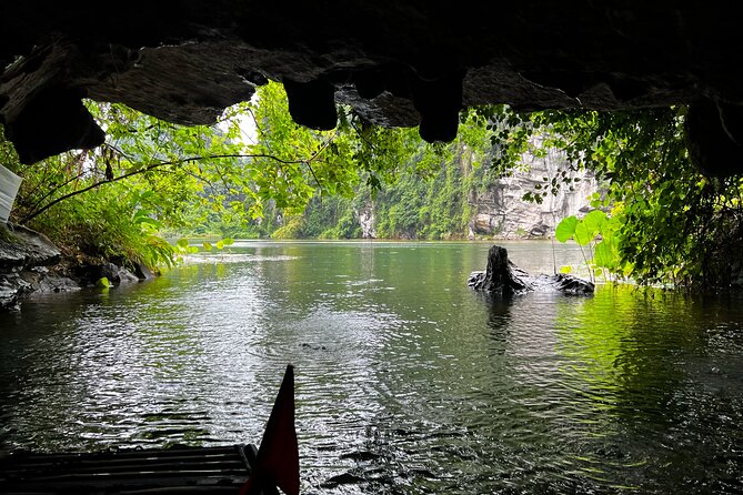 Ninh Binh Day Tour: Bai Dinh, Hoa Lu, Tam Coc, Trang An, Mua Cave - Breathtaking Caves