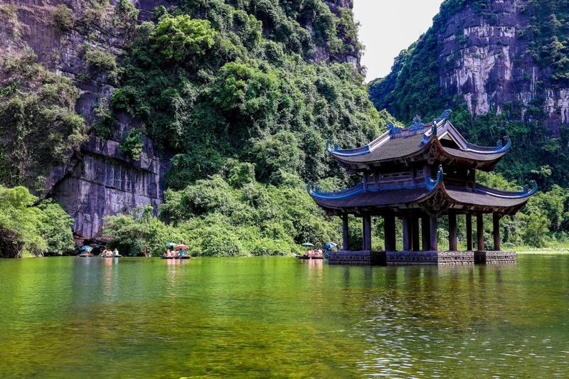 Ninh Binh Day Tour: Hoa Lu - Trang An ( or Tam Coc) - Mua Cave - Who should book this day trip?