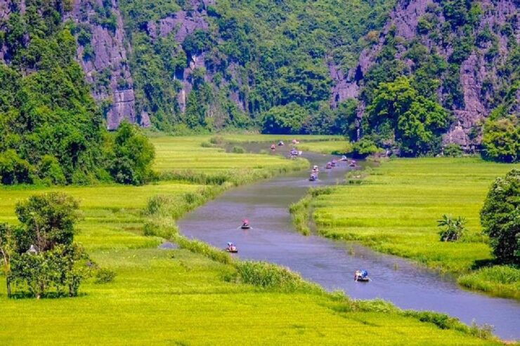 Ninh Binh: Day Tour With Boat Trip and Mua Cave Hiking - Tour Overview
