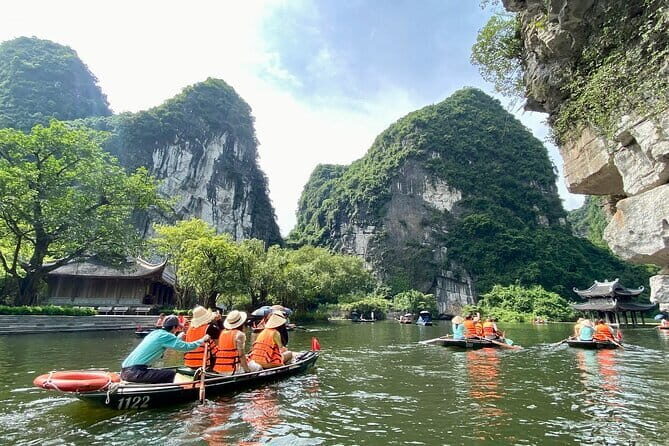 Ninh Binh Day Trip Hoa Lu Trang An and Mua Cave from Hanoi - Who Is This Tour Best For?