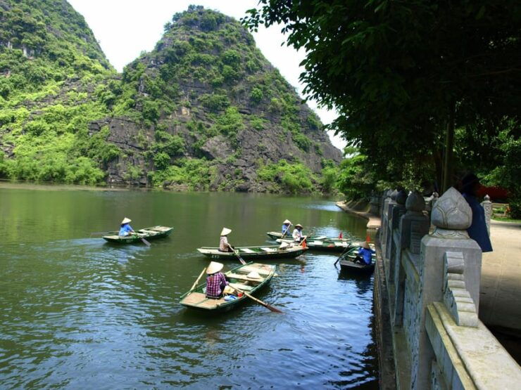 Ninh Binh Day Trip: Hoa Lu - Trang An - Mua Cave - Itinerary Details