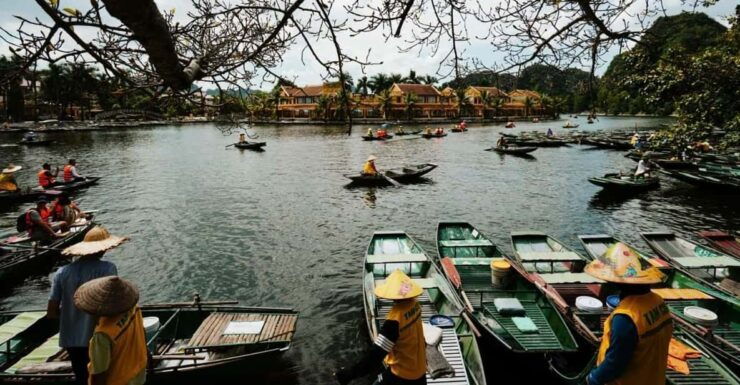 Ninh Binh Day Trip With Tam Coc, Hoa Lu, and Mua Cave - Itinerary Highlights