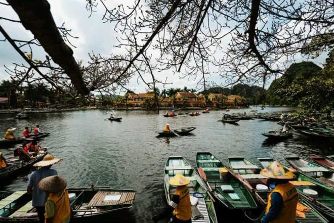 Ninh Binh Day Trip With Tam Coc, Hoa Lu, and Mua Cave - Inclusions and Exclusions