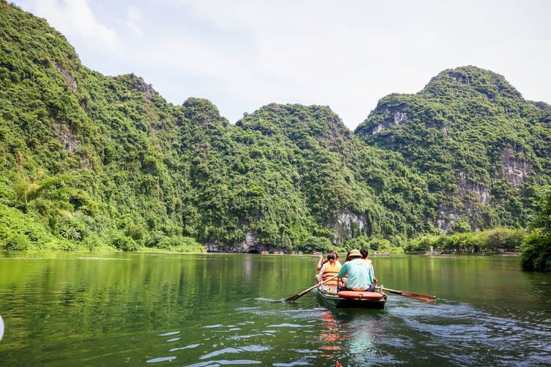 Ninh Binh Full-Day Tour: Bai Dinh Pagoda, Trang An & Mua Cave - Who should book this day trip?