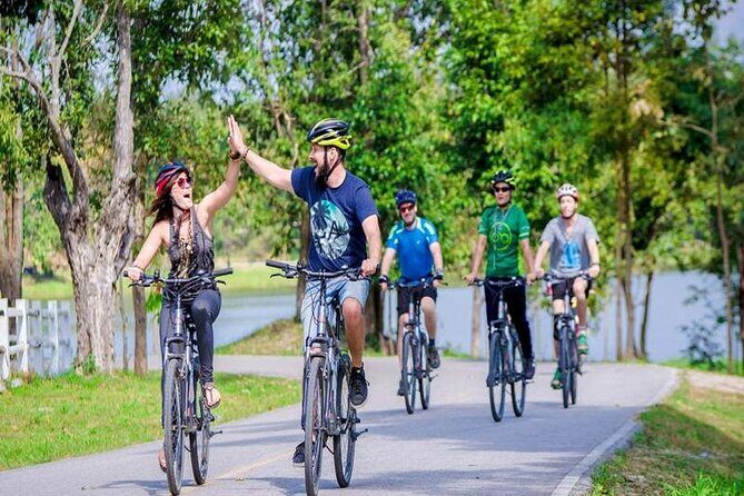 Ninh Binh Full Day Tour from Hanoi to Hoa Lu and Mua Cave - Who Is This Tour Best Suited For?