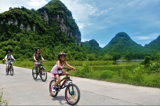 Ninh Binh Full Day Tour From Hanoi to Hoa Lu, Tam Coc, Mua Cave - Common Questions