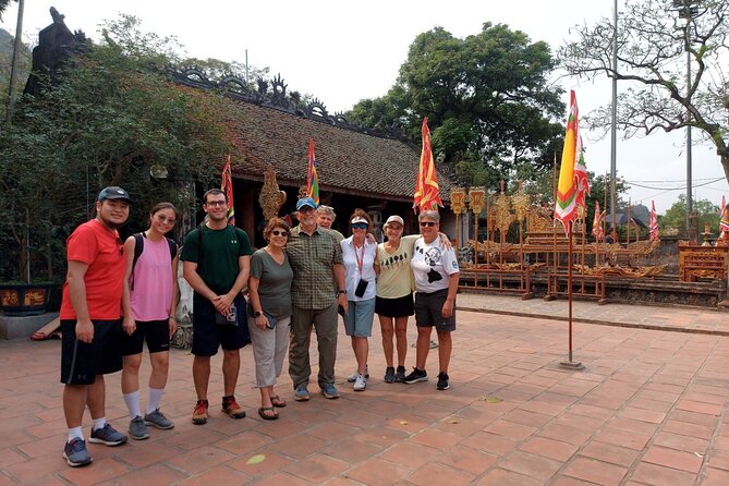Ninh Binh Group Day Tour (Cycling,Tam Coc,Hoa Lu,Local Family) - Visiting a Local Family