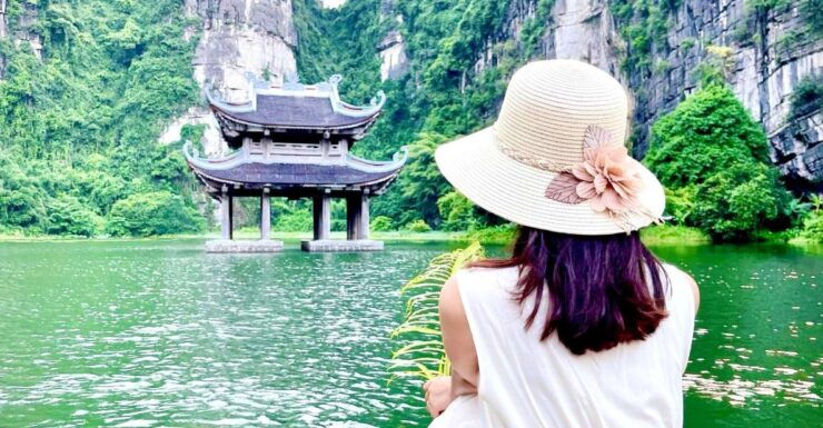Ninh Binh Group Tour : Hoa Lu Tam Coc Mua Caves by Limousine - Tour Overview