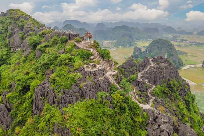 Ninh Binh Group Tour of 11 From Hanoi via Mua Cave Tam Coc Hoa Lu - Visiting Hoa Lu Ancient Capital