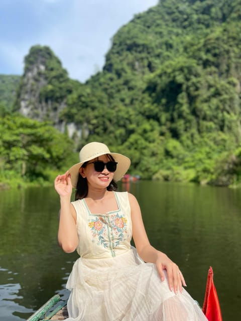 Ninh Binh Group Tour:Bai Dinh-Trang An-Mua Cave-Limousine - Bai Dinh Pagoda Experience