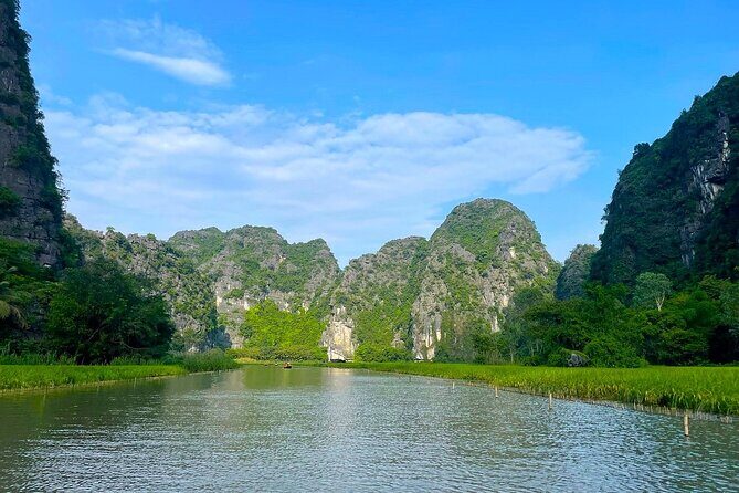 Ninh Binh Highlights: Hoa Lu Temples & Tam Coc Boat Ride Day Trip - Exploring the Itinerary in Detail