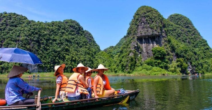 Ninh Binh: Hoa Lu, Mua Cave, and Trang An Tour and Boat Ride - Highlights