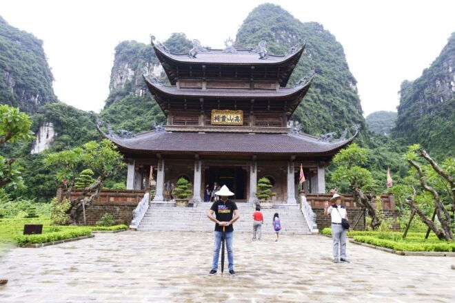 Ninh Binh: Hoa Lu, Mua Cave, and Trang An Tour and Boat Ride - Reviews