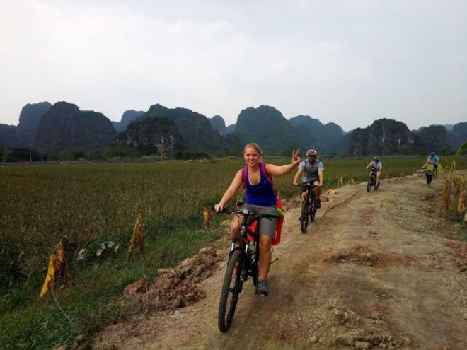 Ninh Binh - Hoa Lu - Tam Coc - Cycling Included Bus & Meal - Activity Experience
