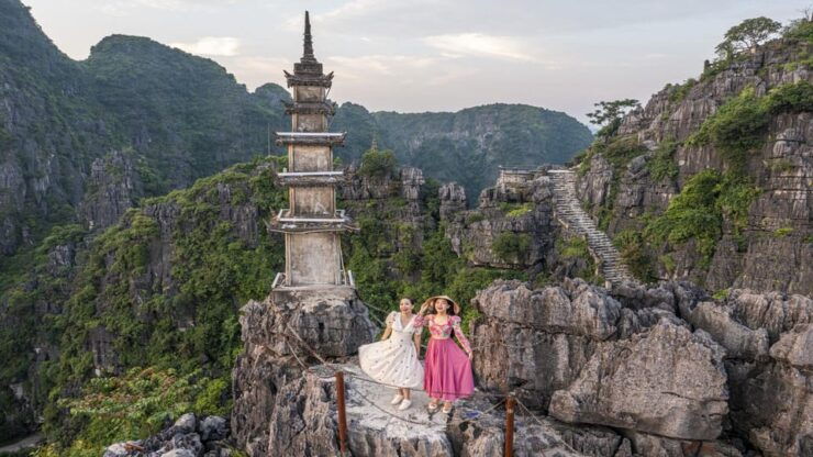 Ninh Binh: Hoa Lu Tam Coc Hang Mua on Limousine and Cycling - Itinerary Highlights