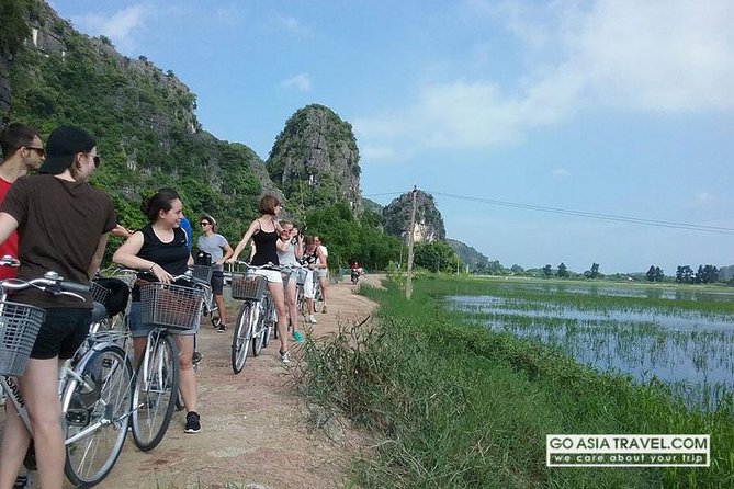 Ninh Binh: Hoa Lu- Tam Coc- Mua Cave 1 Day - Common Questions