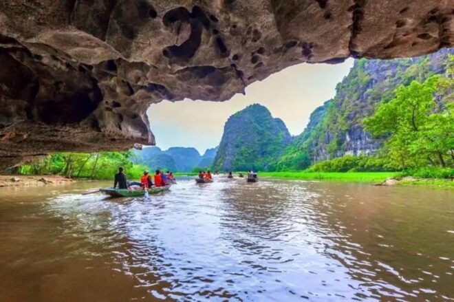 NINH BINH: HOA LU - TAM COC - MUA CAVE FULL DAY - Prohibited Items