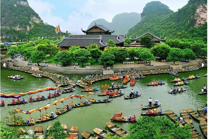 Ninh Binh: Hoa Lu, Trang An Boat, Mua Cave, Bich Dong Small Group - The Experience of Traveling with a Group