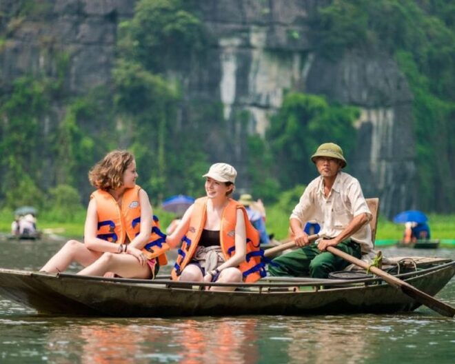 Ninh Binh: Hoa Lu, Trang An & Hang Mua Trip by Limousine Bus - Historical Exploration