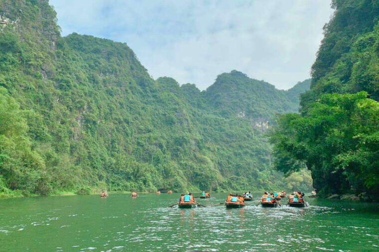 Ninh Binh: Hoa Lu, Trang An, Mua Cave and Bich Dong Day Trip - Highlights and Experiences