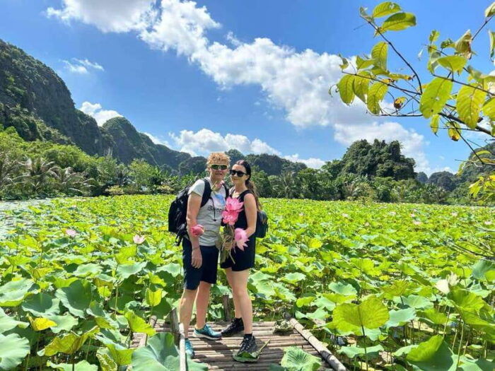 Ninh Binh: Hoa Lu, Trang An, Mua Cave and Bich Dong Day Trip - Mua Cave Viewpoint Hike