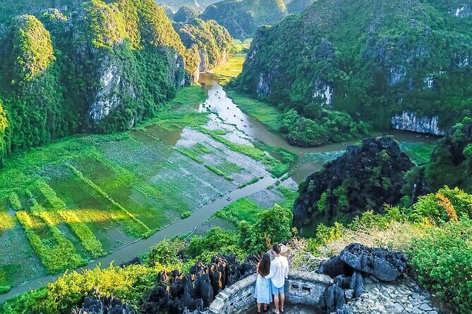 Ninh Binh Jeep Tour : Trang An Boat Ride, Bich Dong, Mua Cave - An In-Depth Look at the Ninh Binh Jeep Tour