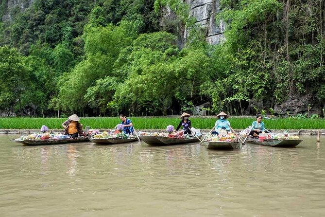Ninh Binh Photo Explorer - Directions to Ninh Binh