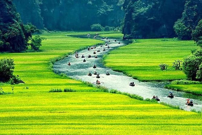 Ninh Binh Private Tour : Hoa Lu Citadel & Tam Coc Boat Trip With Short Cycling - Tam Coc Boat Trip