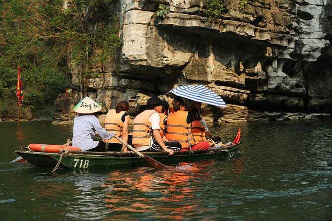 Ninh Binh Small-Group Guided Trip With Lunch and Limousine Bus - Hanoi - Luxury Limousine Transfers